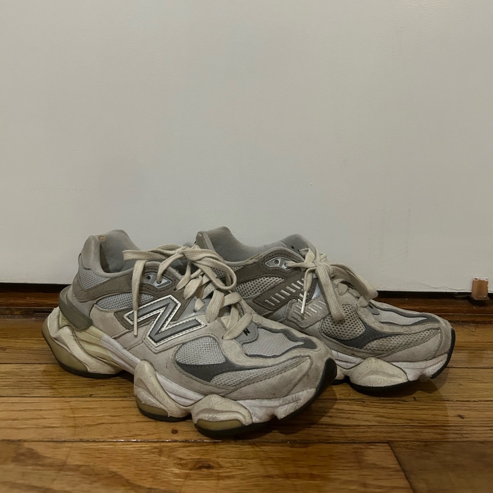 New Balance 9060 Gray Sneakers